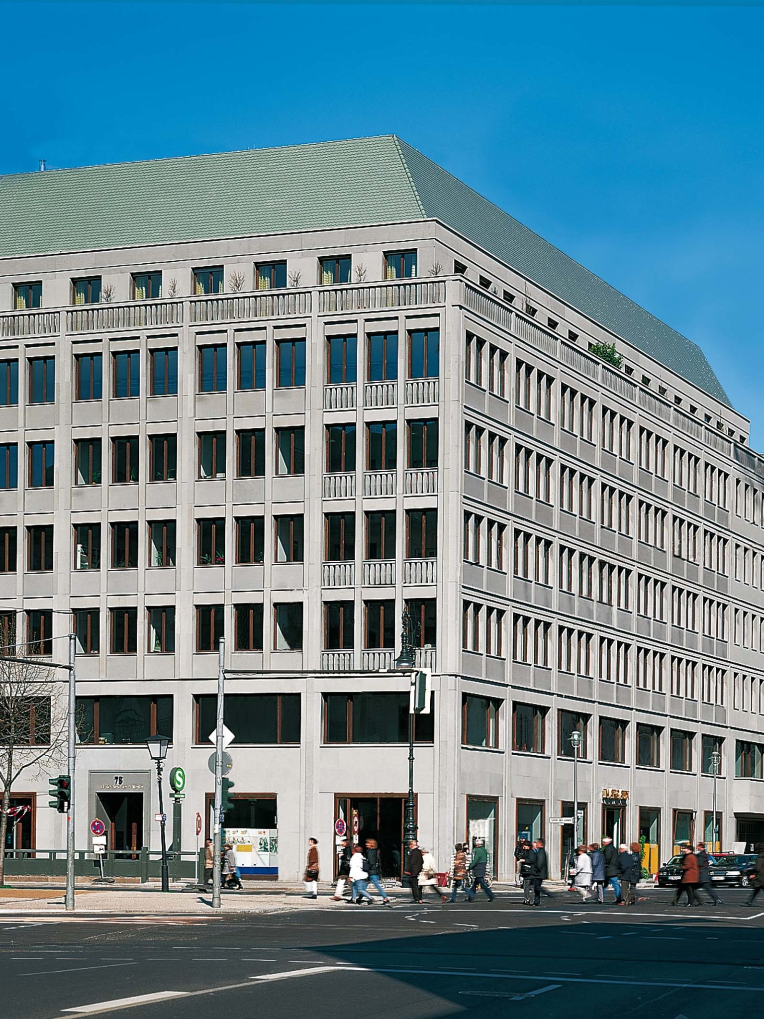 Europäisches Haus, Unter den Linden 78 Vollendete Bauten